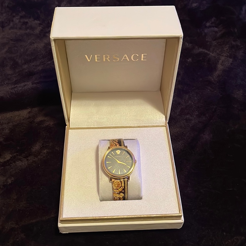 Versace Watch ✨